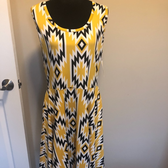 LuLaRoe Dresses & Skirts - XL Lularoe Nicki, NWT